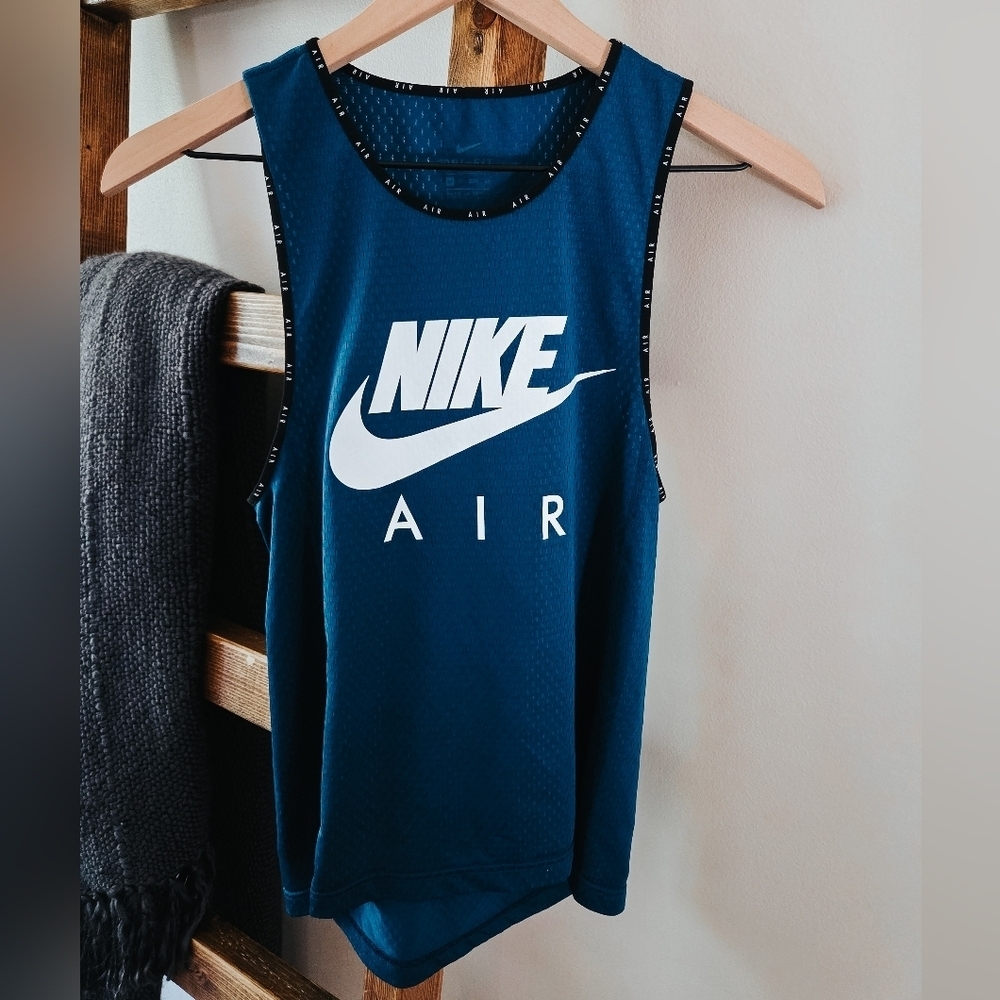 3/$20 Boy's Nike Air Navy Tank (Size XS)